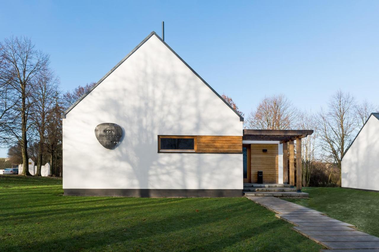Dobra Truskawka Bed & Breakfast Wagrowiec Exterior photo